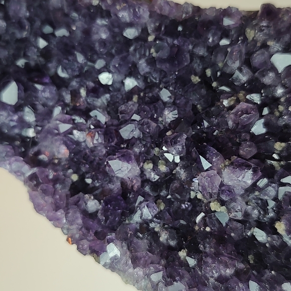 Stunning Amethyst Geode Crystal Cluster - Picture 4 of 8
